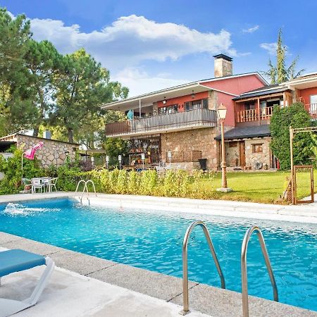 Rural Apartment With Spa And Common Areas ガラパガル エクステリア 写真