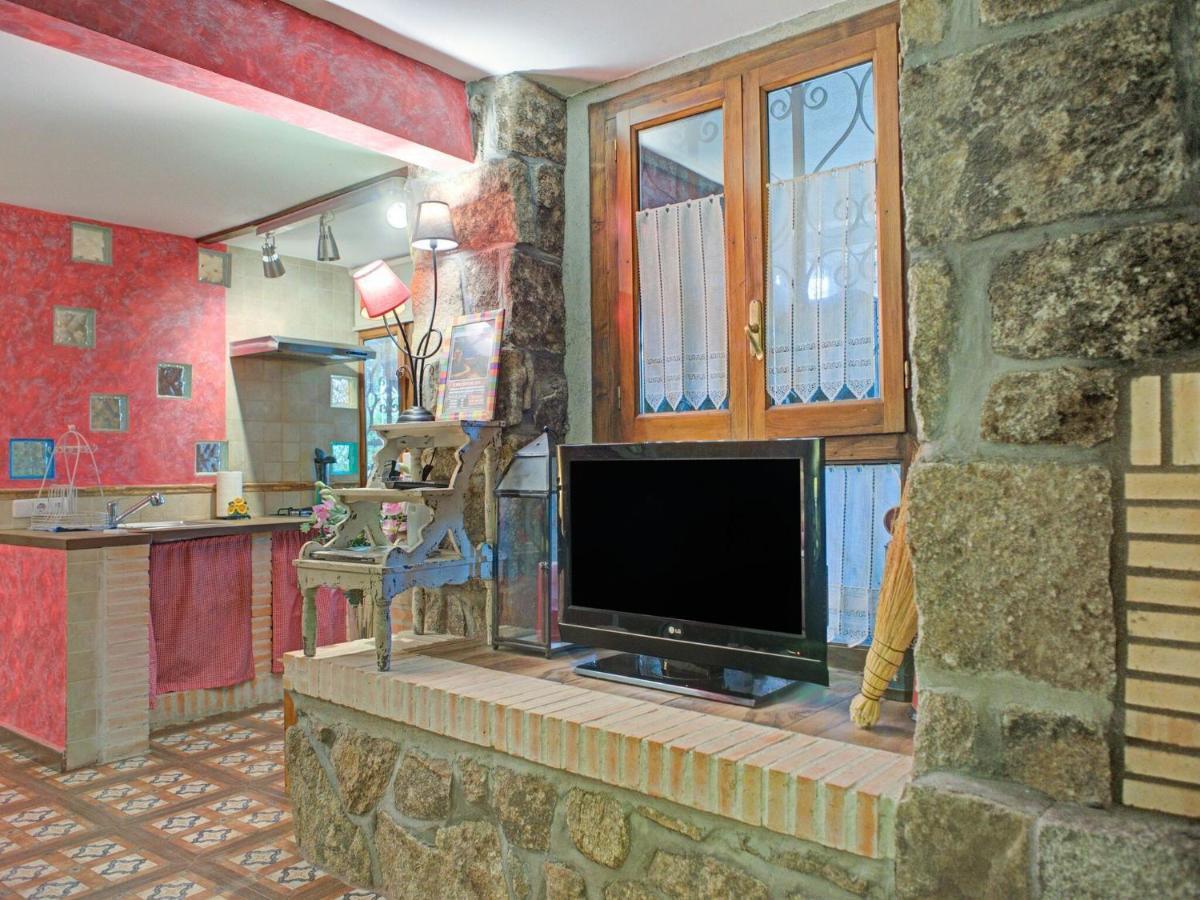 Rural Apartment With Spa And Common Areas ガラパガル エクステリア 写真