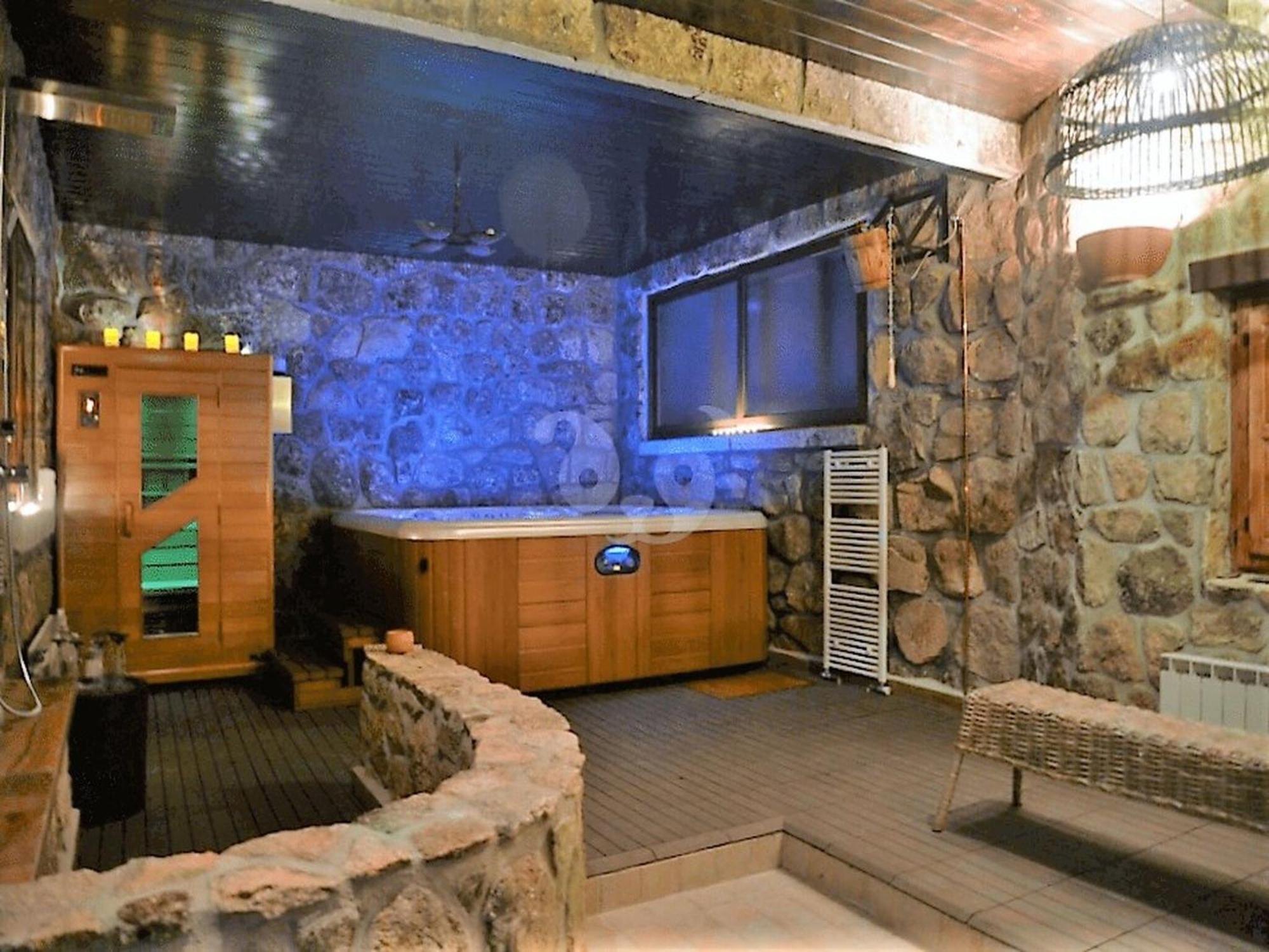 Rural Apartment With Spa And Common Areas ガラパガル エクステリア 写真